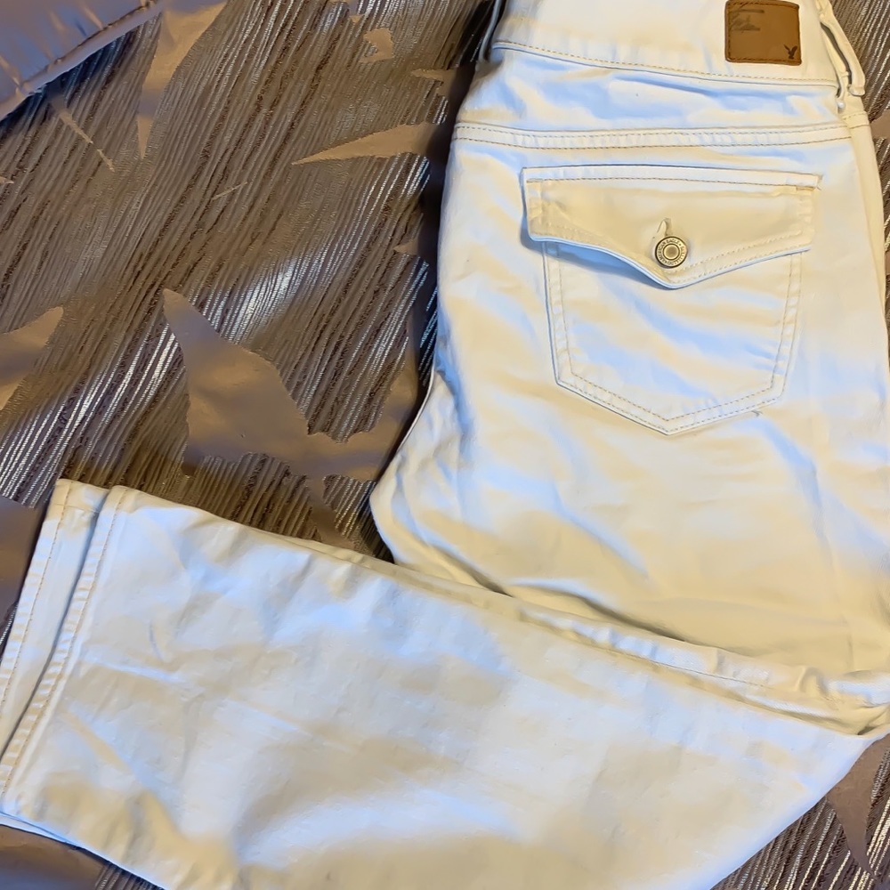 American eagle cropped white jeans